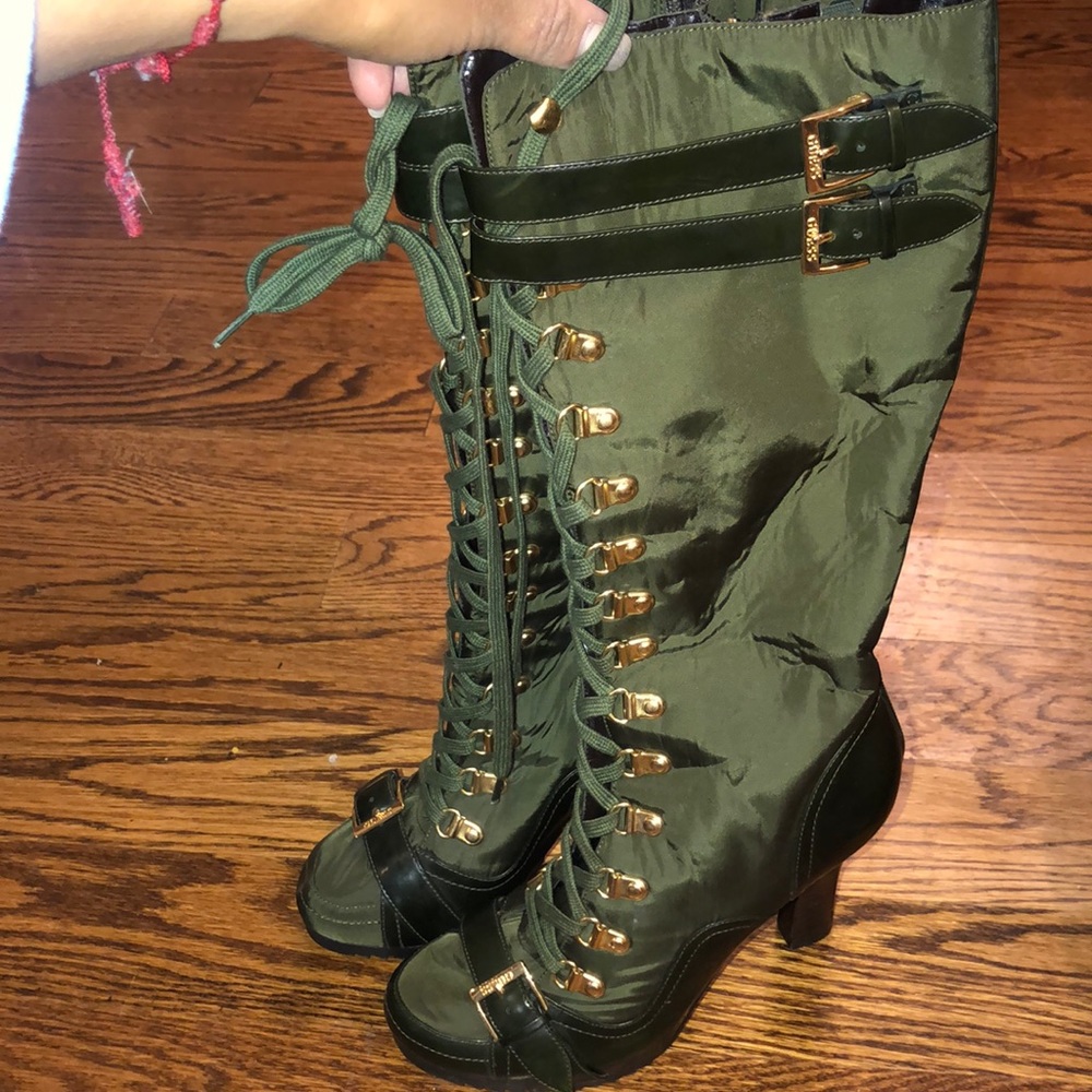 🌷guess lace up boots